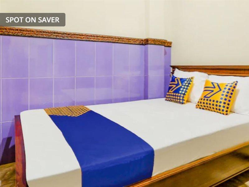 Hotel SPOT ON 1870 Graha Batu Mulia Exterior foto