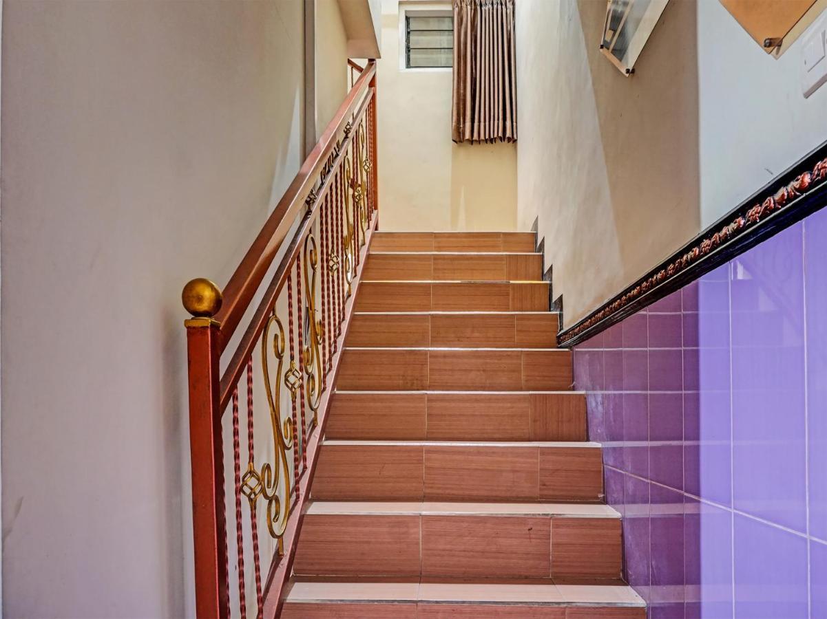 Hotel SPOT ON 1870 Graha Batu Mulia Exterior foto